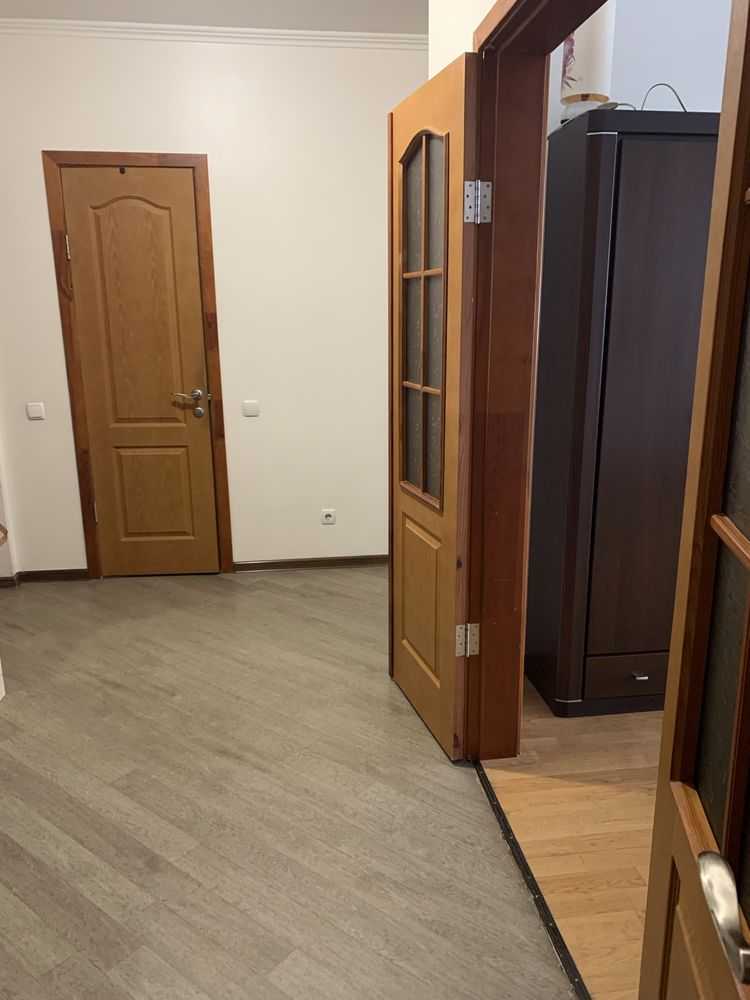 Оренда 1-кімнатної квартири 56 м², Михайла Донця вул., Ломоносова, 54