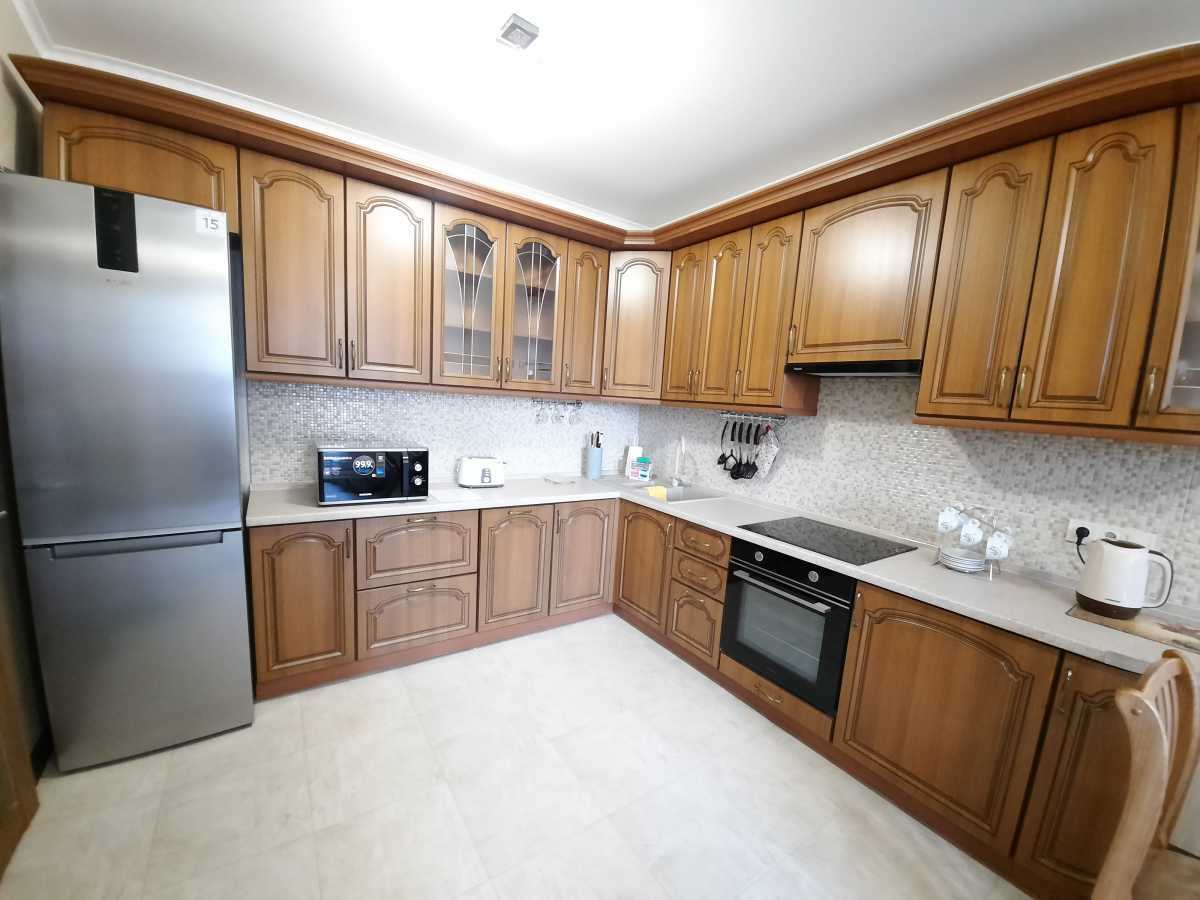 Оренда 2-кімнатної квартири 62 м², Ревуцького вул., 40В