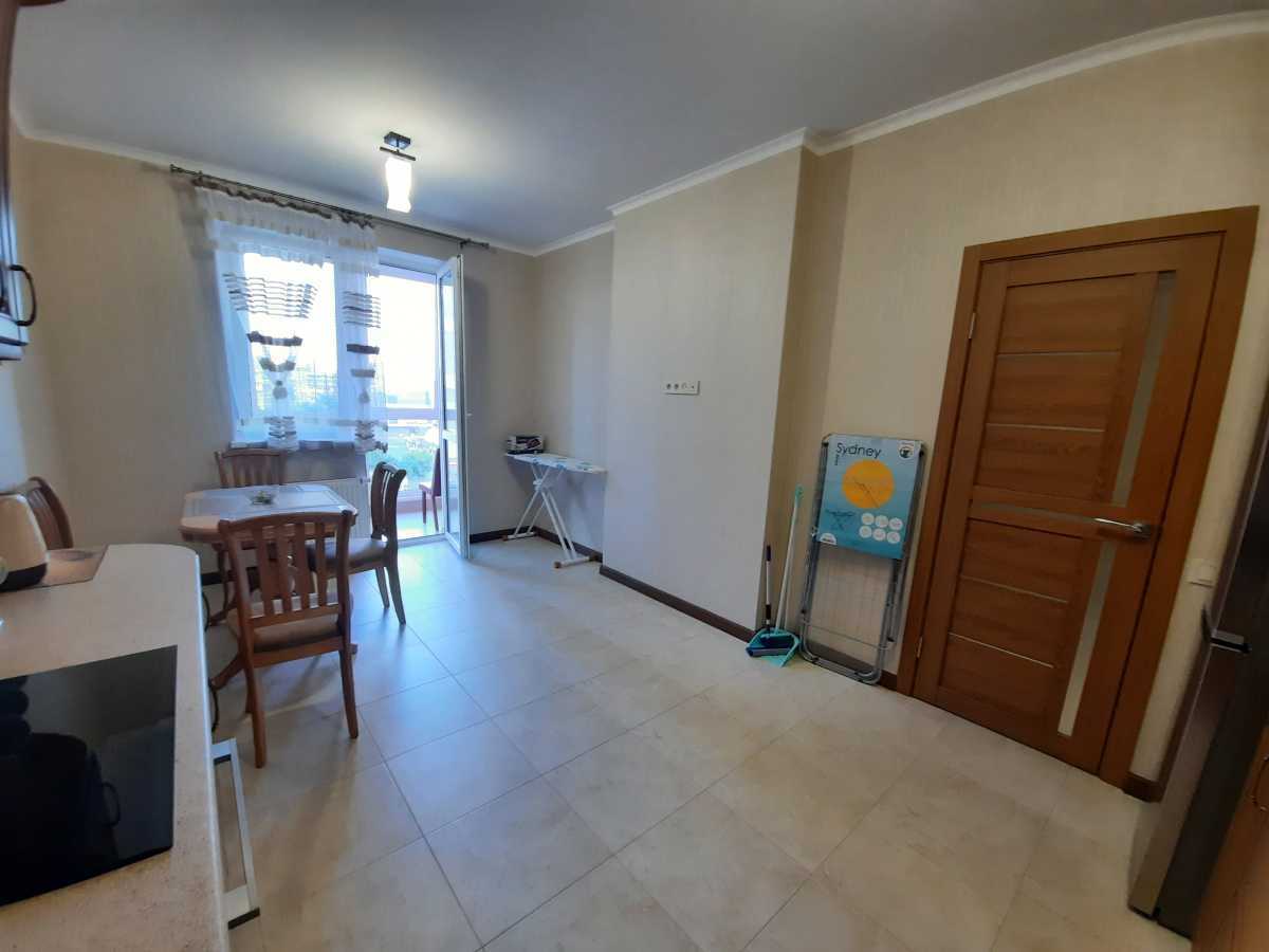 Оренда 2-кімнатної квартири 62 м², Ревуцького вул., 40В