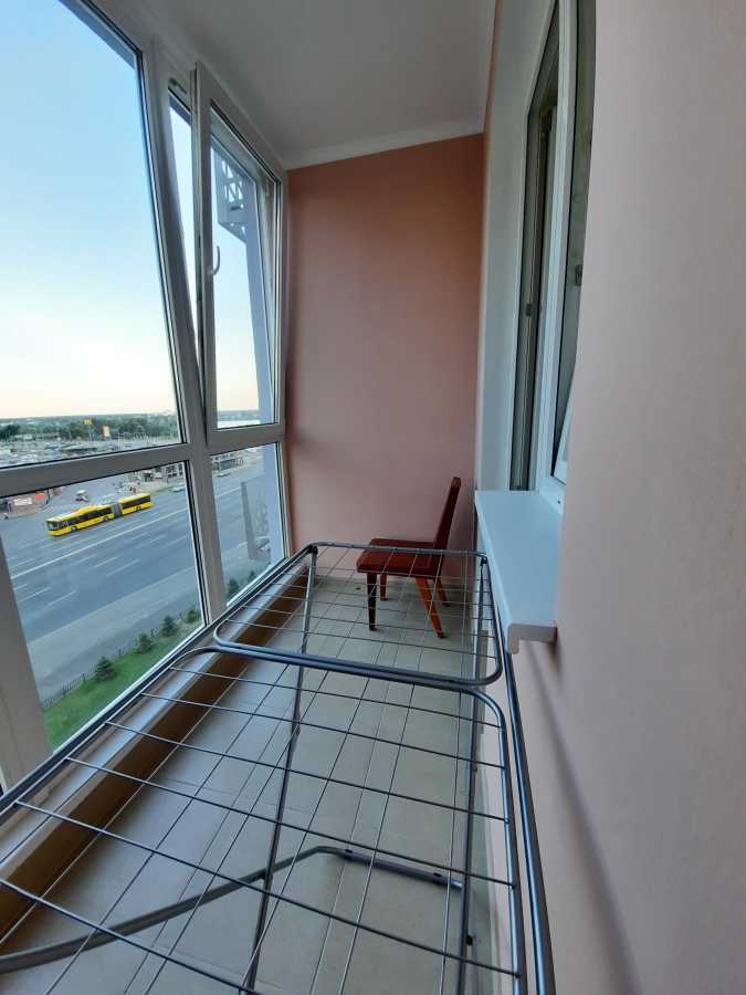 Оренда 2-кімнатної квартири 62 м², Ревуцького вул., 40В