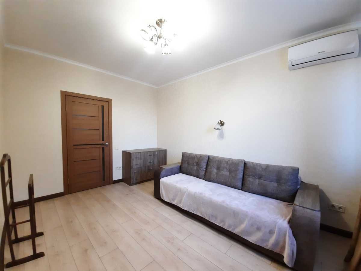 Оренда 2-кімнатної квартири 62 м², Ревуцького вул., 40В