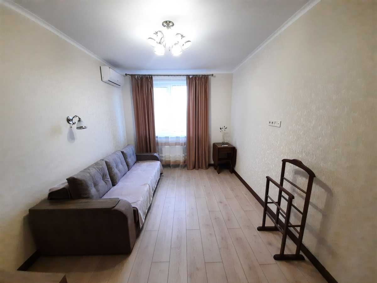 Оренда 2-кімнатної квартири 62 м², Ревуцького вул., 40В