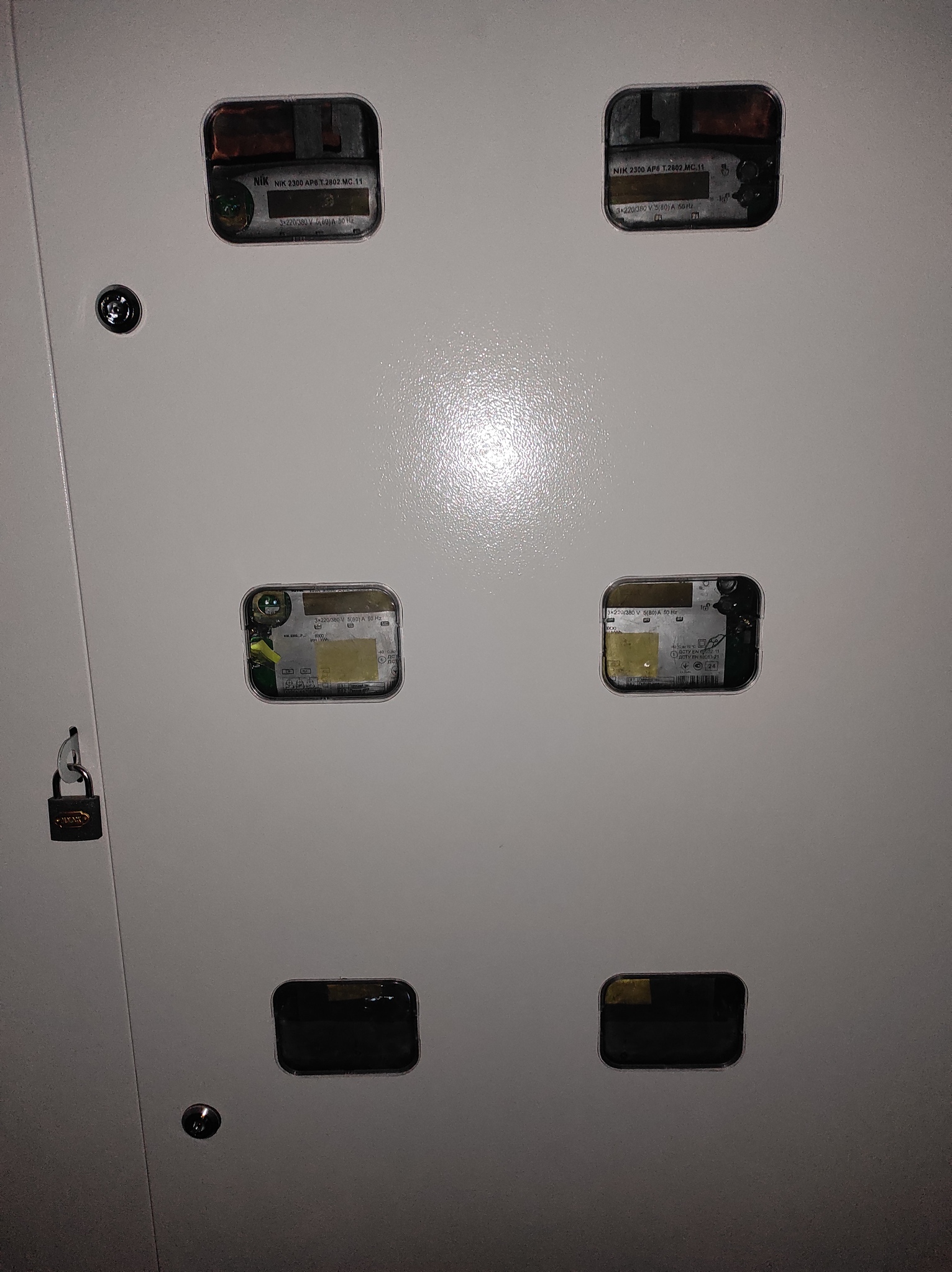 Продажа 1-комнатной квартиры 55.37 м², Никольско-Слободская ул., 17, метро Лівобережна