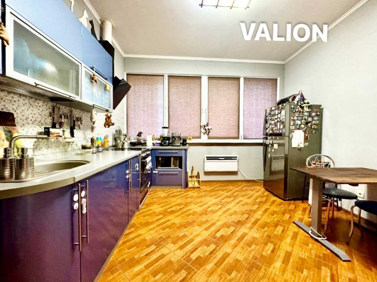 Продаж 2-кімнатної квартири 60 м², Чубинського вул., 6