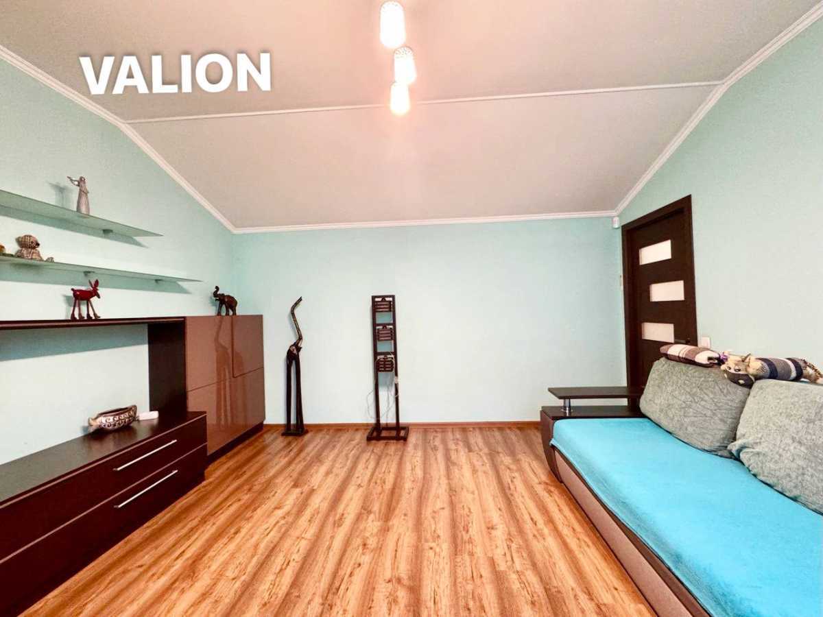 Продаж 2-кімнатної квартири 60 м², Чубинського вул., 6