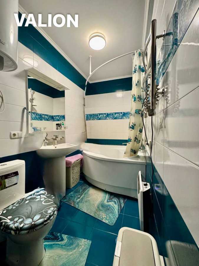 Продаж 2-кімнатної квартири 60 м², Чубинського вул., 6