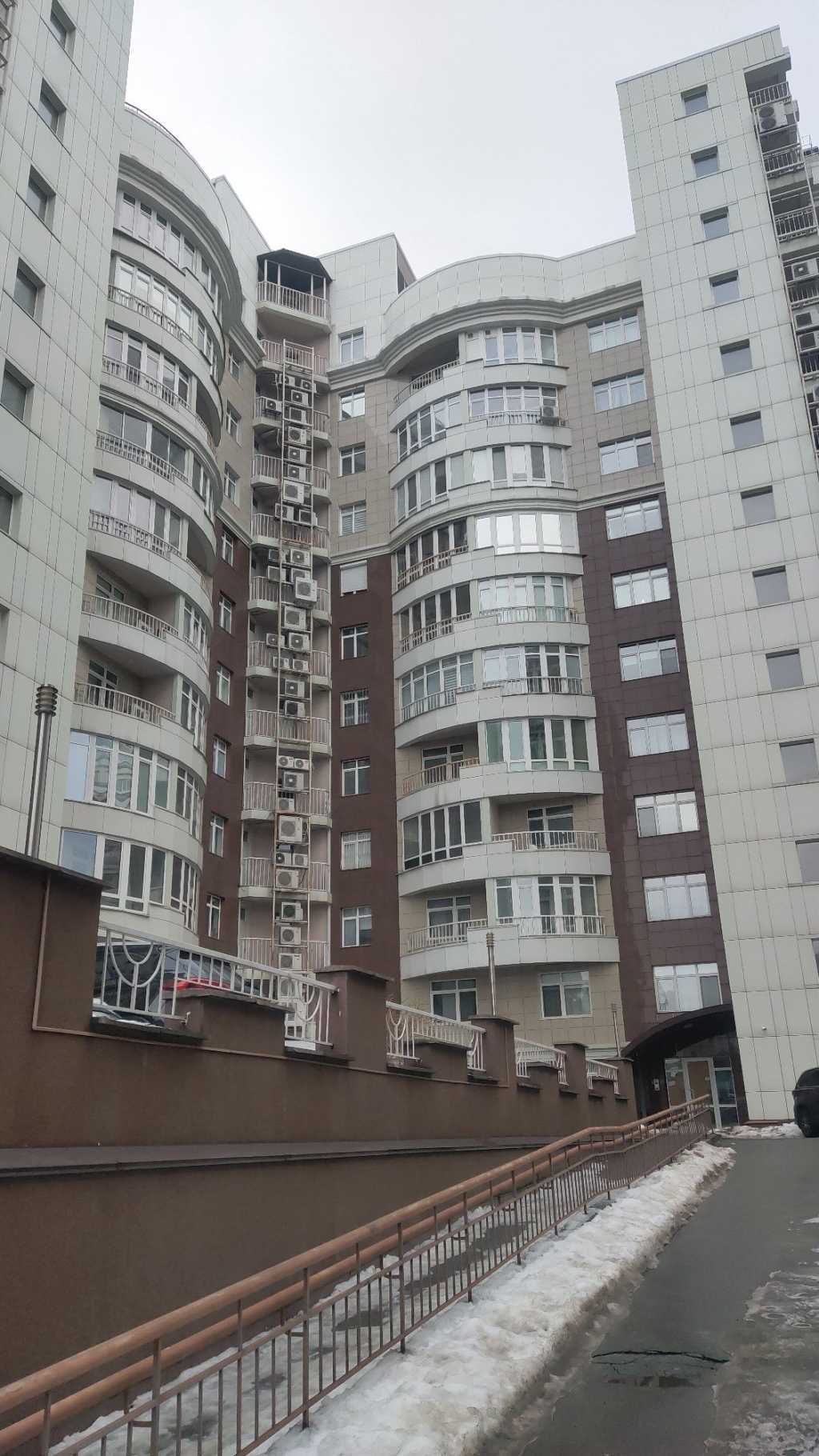 Аренда 1-комнатной квартиры 40 м², Владимира Антоновича ул., 131