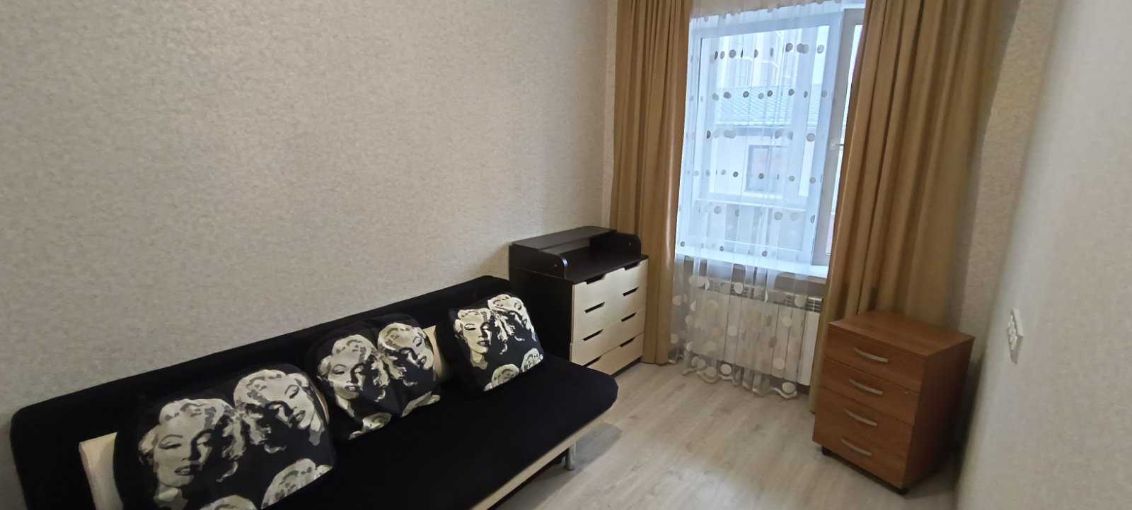 Продажа 2-комнатной квартиры 47.6 м², Одесская ул., 44