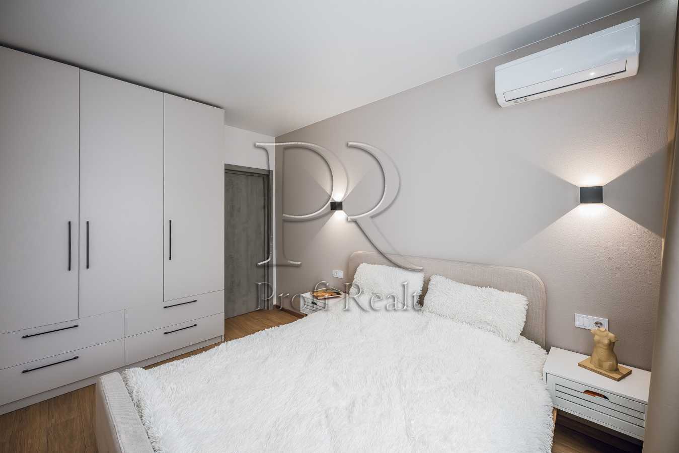 Продажа 2-комнатной квартиры 56 м², Европейская (Октябрьская) ул., 32