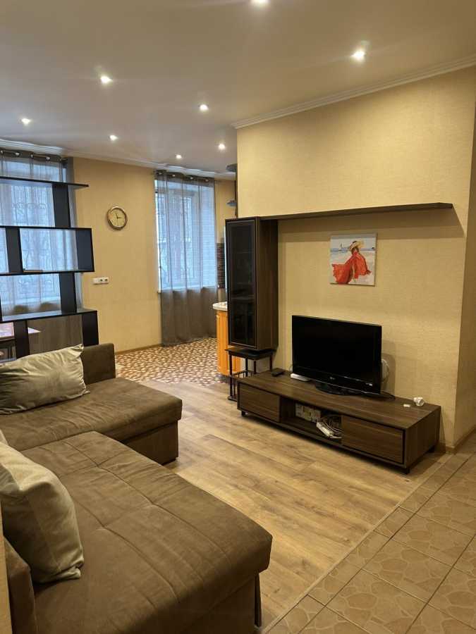 Аренда 3-комнатной квартиры 58 м², Искровская ул., 22