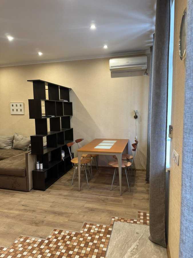 Аренда 3-комнатной квартиры 58 м², Искровская ул., 22