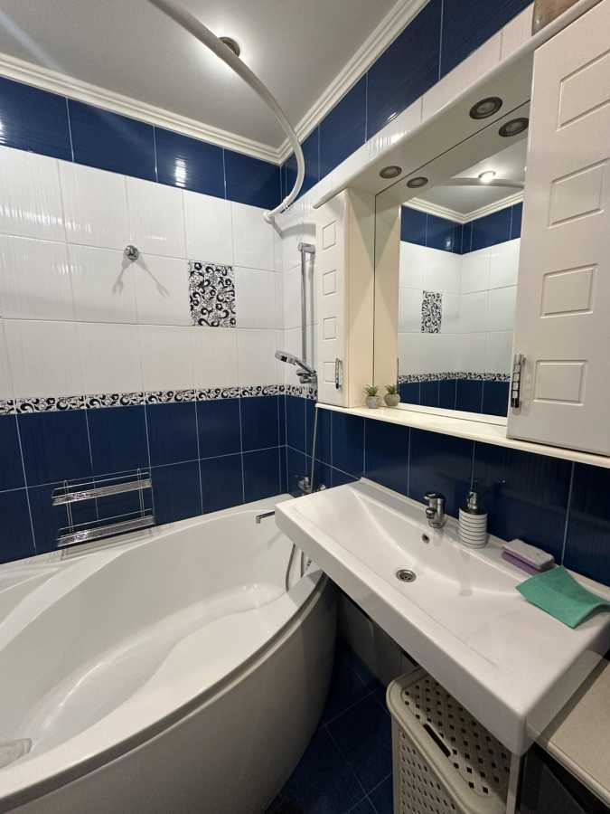 Аренда 3-комнатной квартиры 58 м², Искровская ул., 22