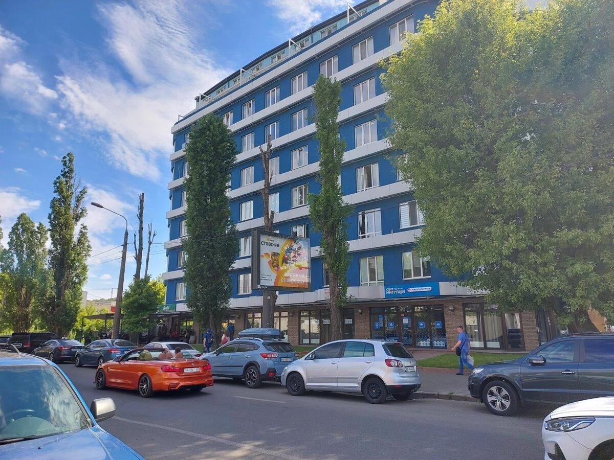 Оренда офісу 81 м², Костянтинівська вул., 75