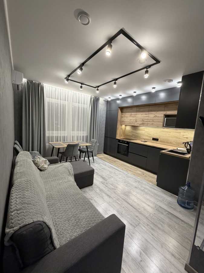 Аренда 2-комнатной квартиры 68 м², Европейская пл., Союза, 41Г