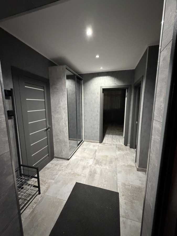 Аренда 2-комнатной квартиры 68 м², Европейская пл., Союза, 41Г