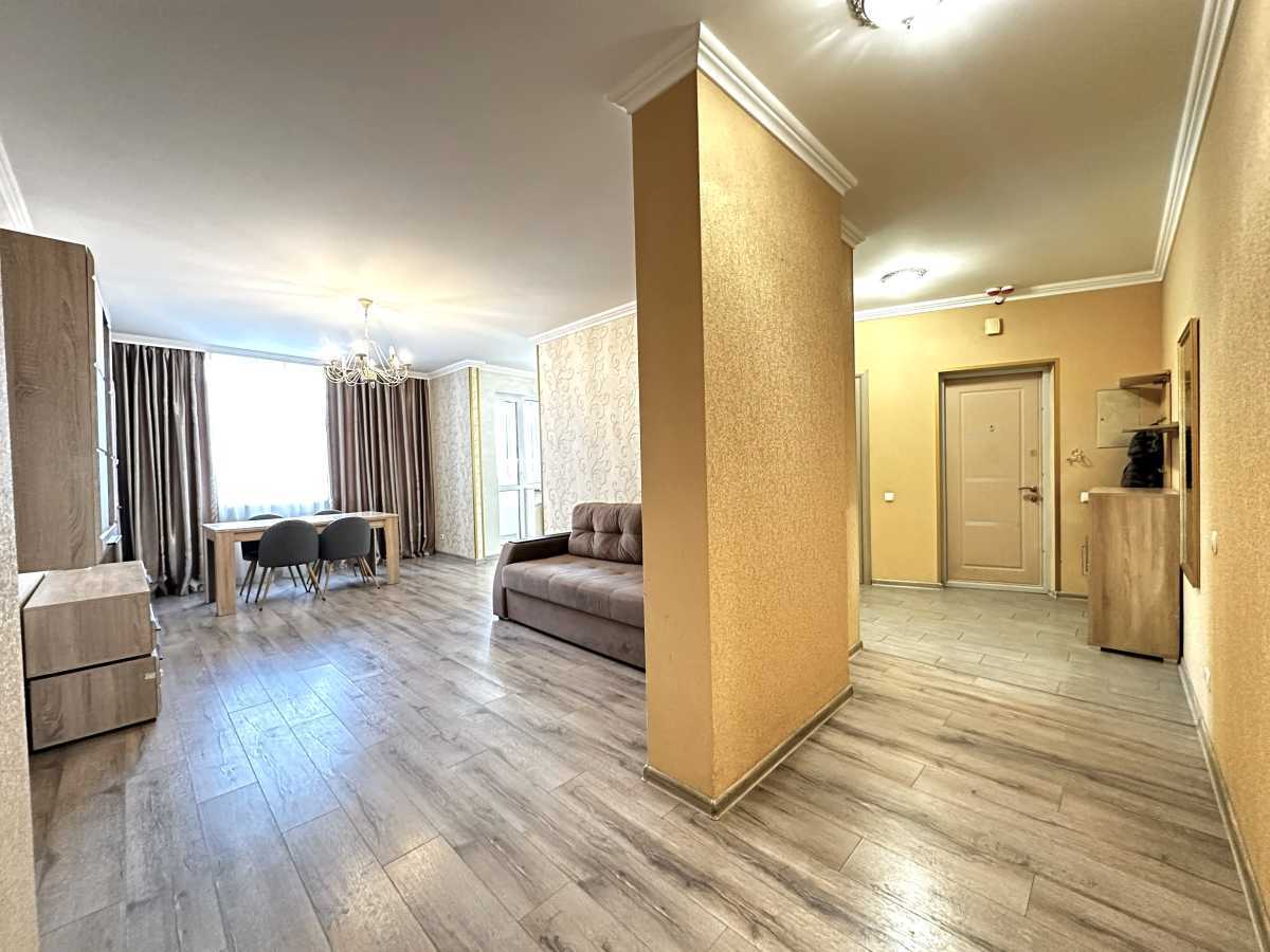 Продажа 2-комнатной квартиры 76 м², Героев Сталинграда просп., 2Д