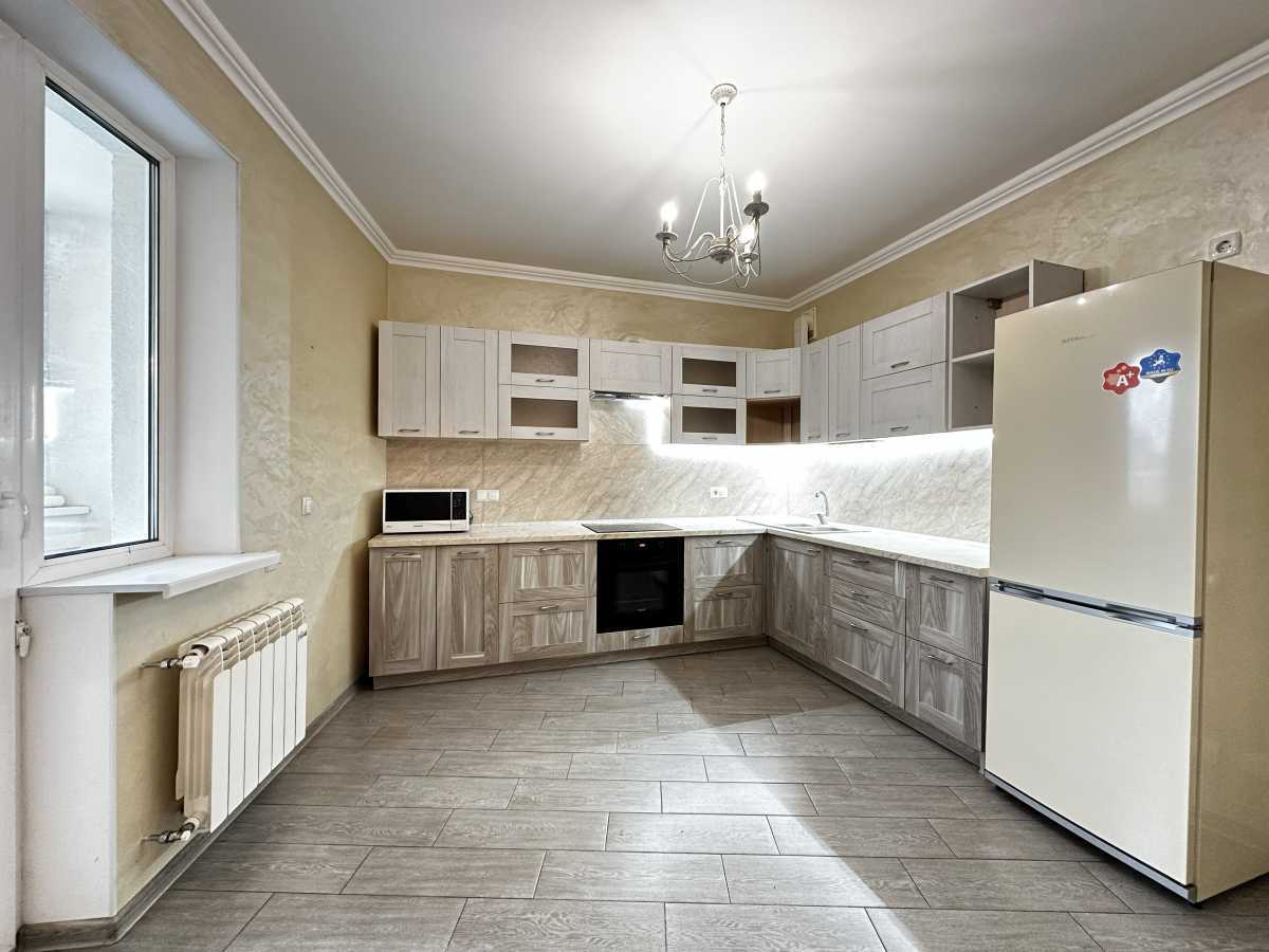 Продажа 2-комнатной квартиры 76 м², Героев Сталинграда просп., 2Д