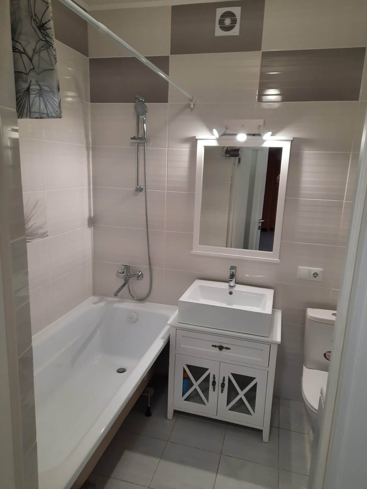 Оренда 1-кімнатної квартири 42 м², Привокзальна вул.