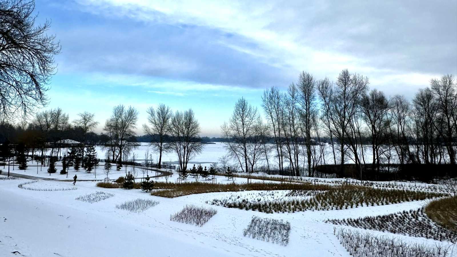 Продажа 2-комнатной квартиры 76 м², Героев Сталинграда просп., 2Д