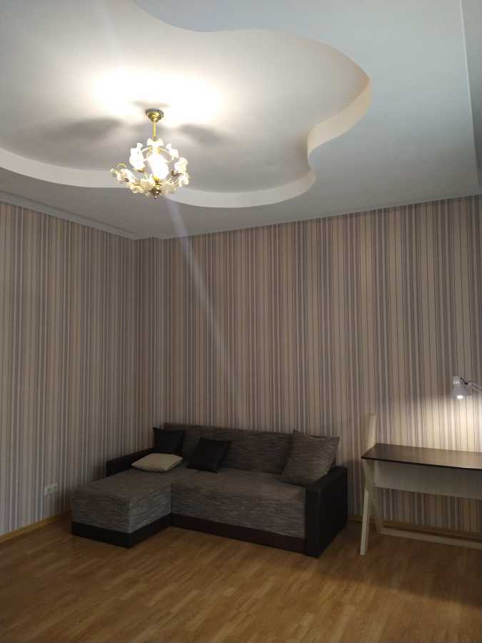 Аренда 3-комнатной квартиры 105 м², Кирилловская ул.