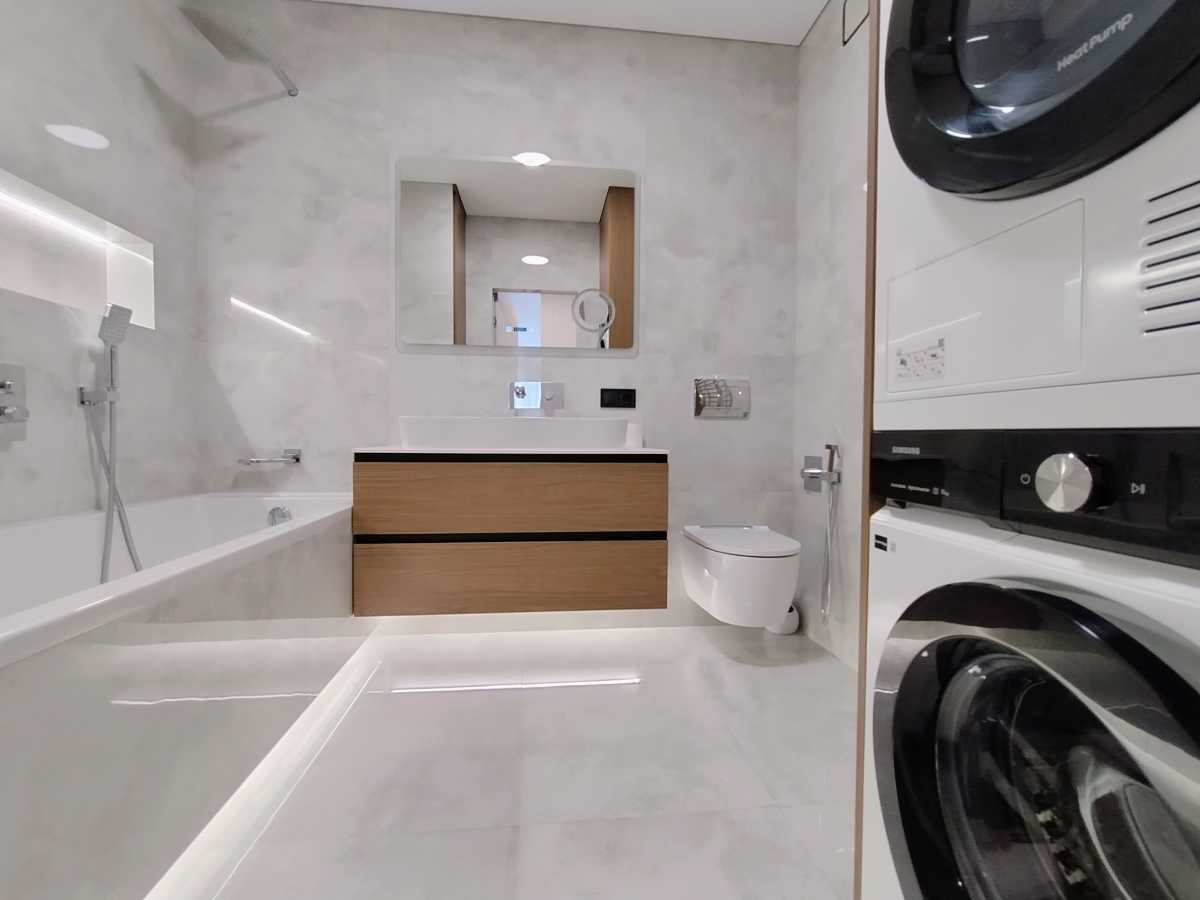 Продажа 2-комнатной квартиры 61 м², Александра Олеся ул., 5