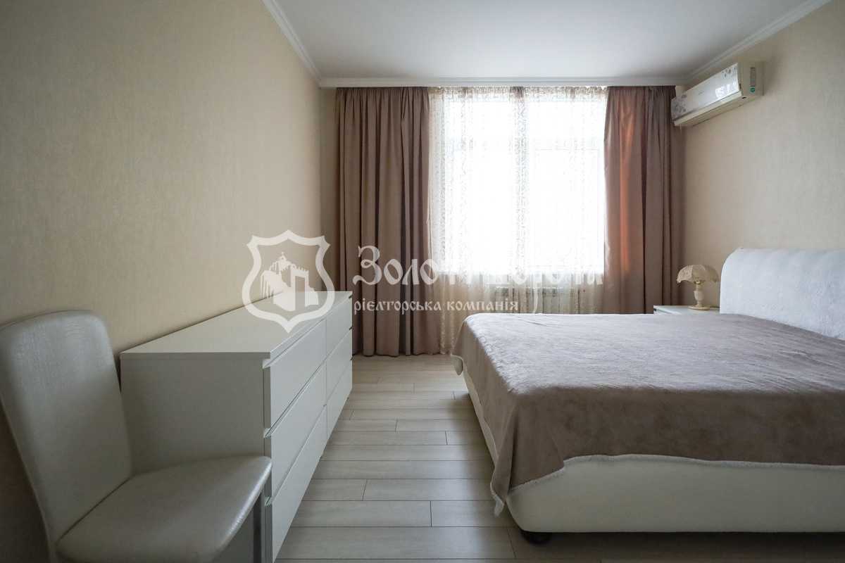 Продаж 3-кімнатної квартири 86.5 м², Авіаконструктора Ігоря Сікорського вул., 4Д