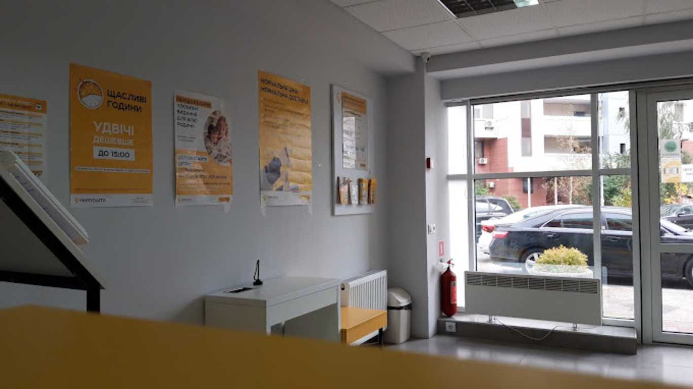 Продаж офісу 65 м², Олександра Мішуги вул., 10