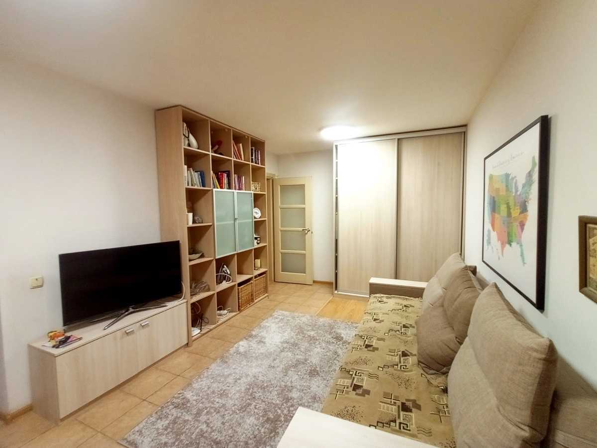 Продажа 2-комнатной квартиры 46 м², Академика Стражеско ул., 9