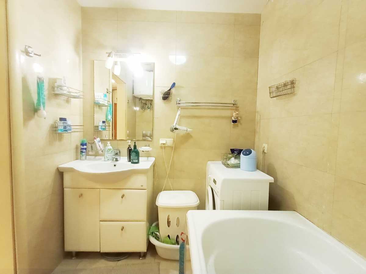 Продажа 2-комнатной квартиры 46 м², Академика Стражеско ул., 9