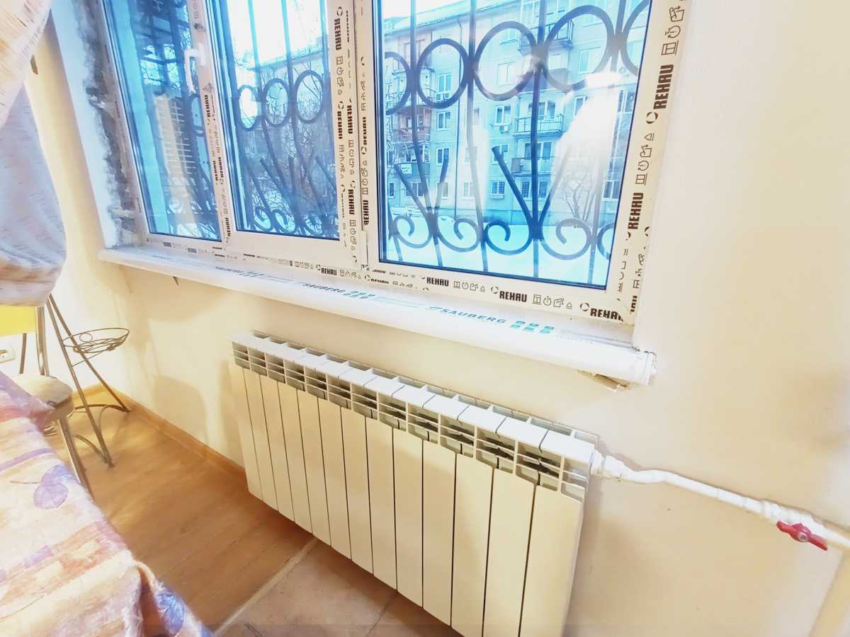 Продажа 2-комнатной квартиры 46 м², Академика Стражеско ул., 9