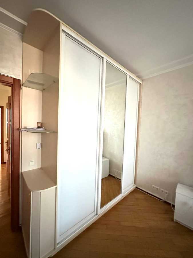 Аренда 3-комнатной квартиры 96 м², Николая Бажана просп., 16