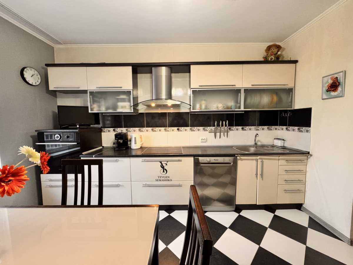 Аренда 3-комнатной квартиры 100.5 м², Николая Бажана просп., 36