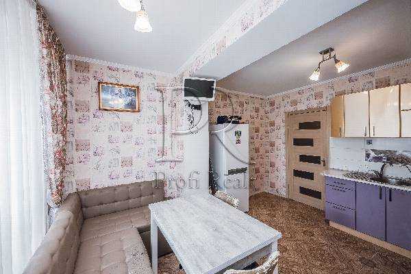 Продажа 3-комнатной квартиры 88 м², Радужная ул., 137