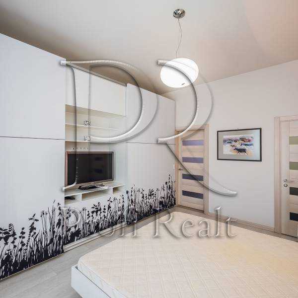 Продажа 2-комнатной квартиры 50 м², Ярославская ул., 30