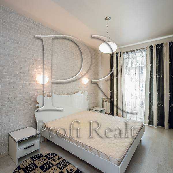 Продажа 2-комнатной квартиры 50 м², Ярославская ул., 30