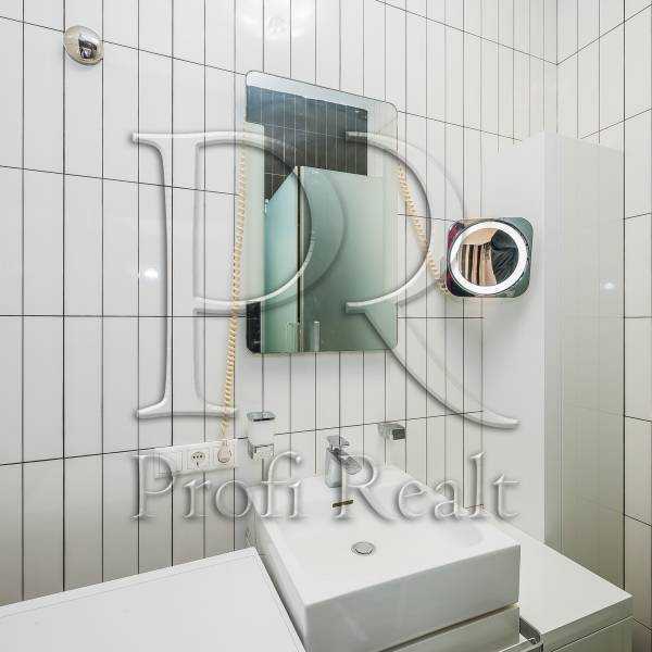 Продажа 2-комнатной квартиры 50 м², Ярославская ул., 30