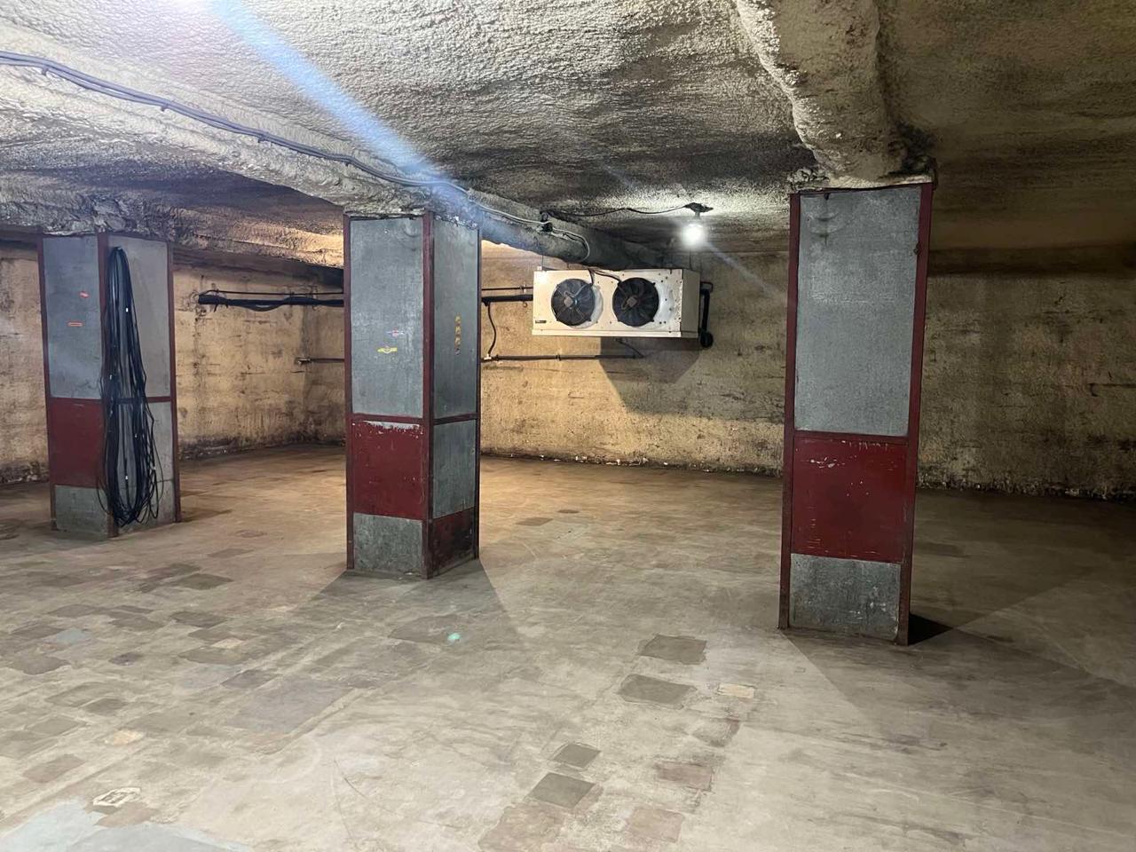 Аренда склада 827 м², Полевая ул.