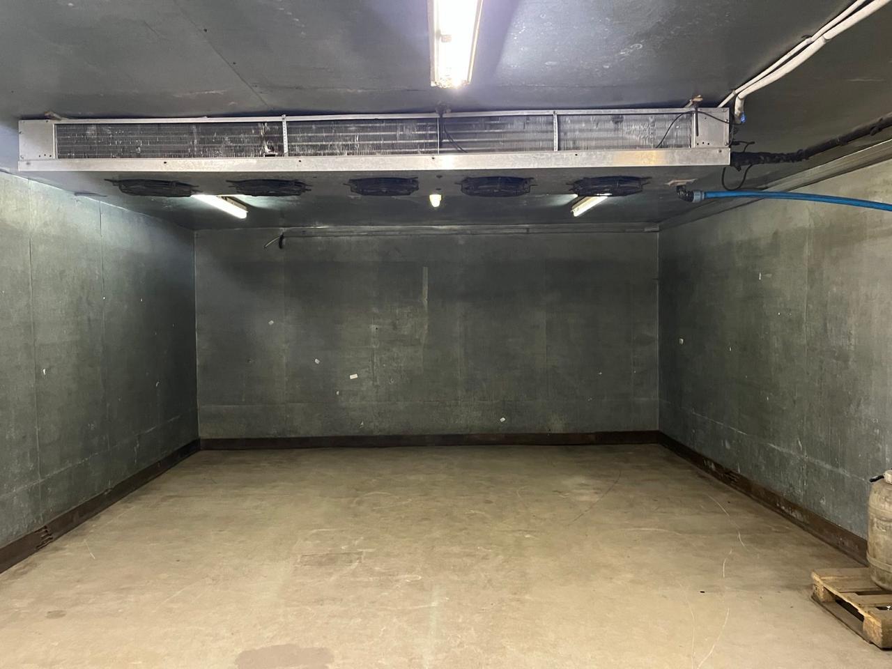 Аренда склада 827 м², Полевая ул.