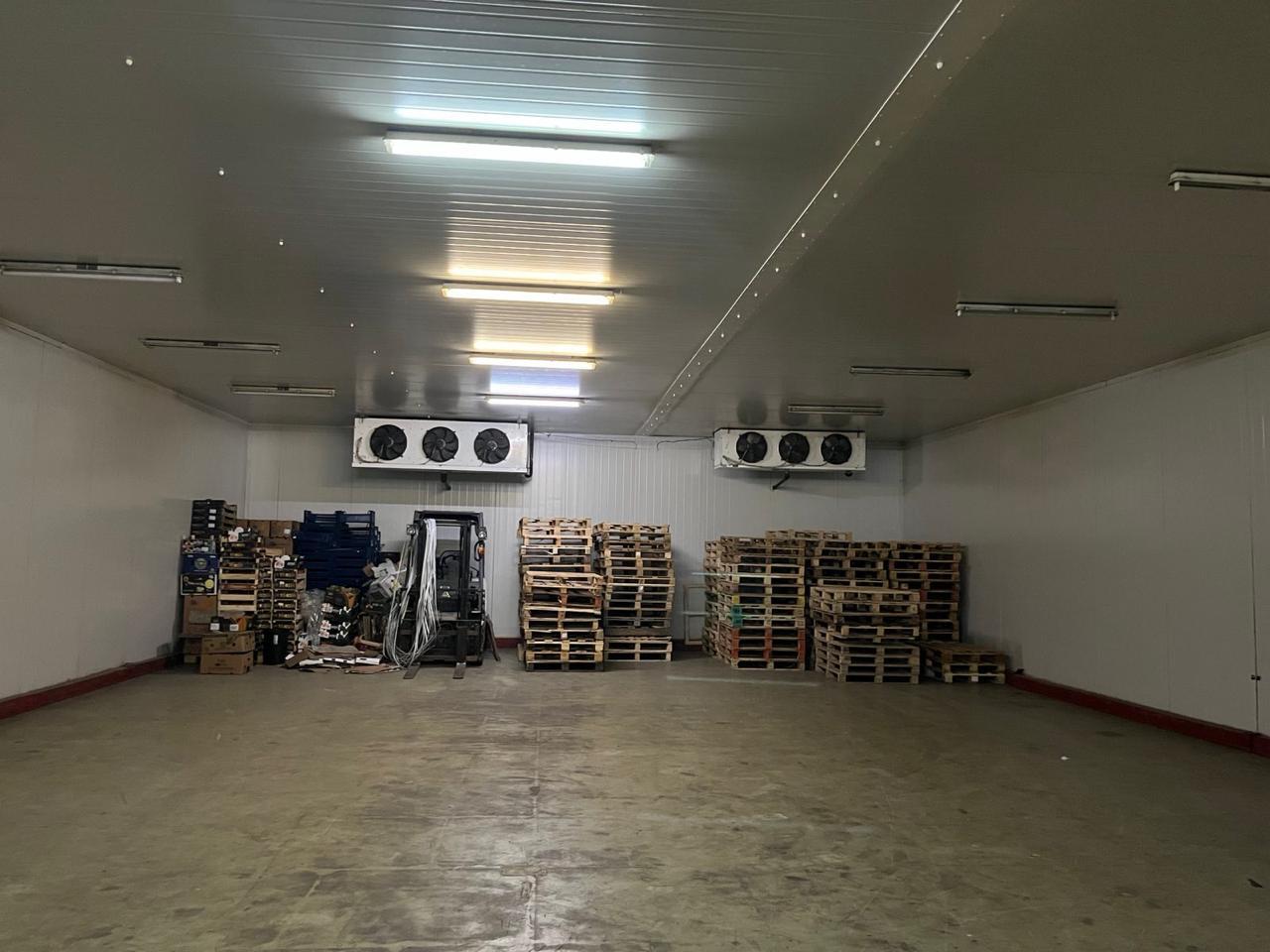 Аренда склада 827 м², Полевая ул.