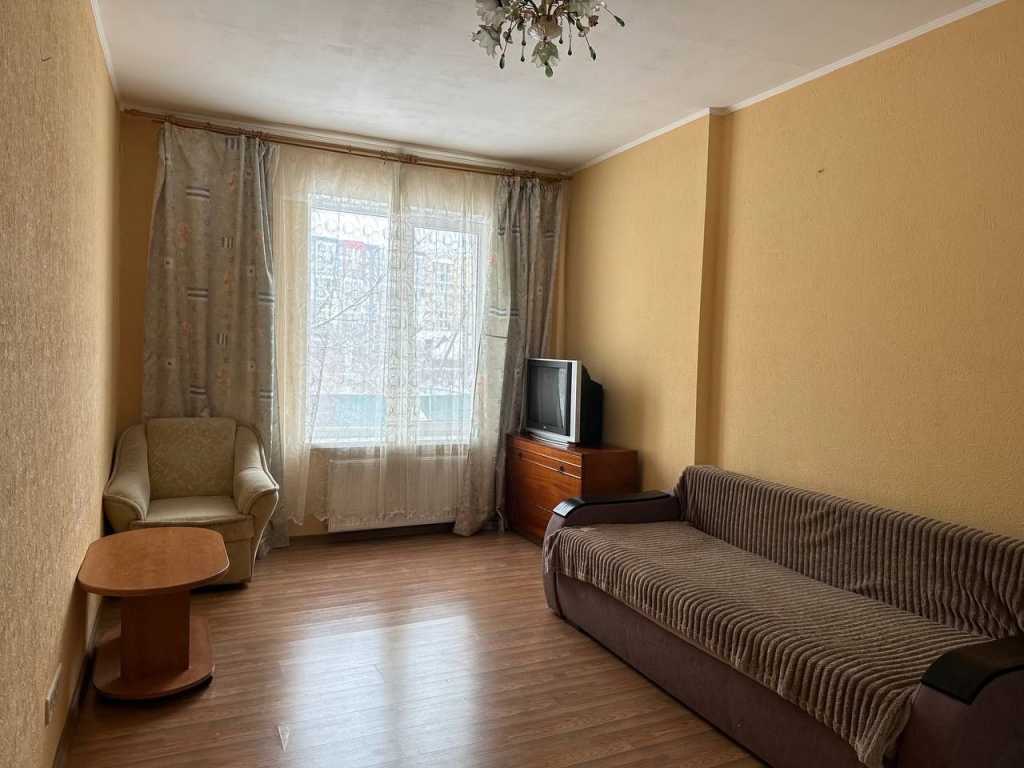 Оренда 1-кімнатної квартири 42 м², Святопокровська