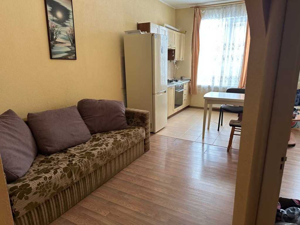 Оренда 1-кімнатної квартири 42 м², Святопокровська