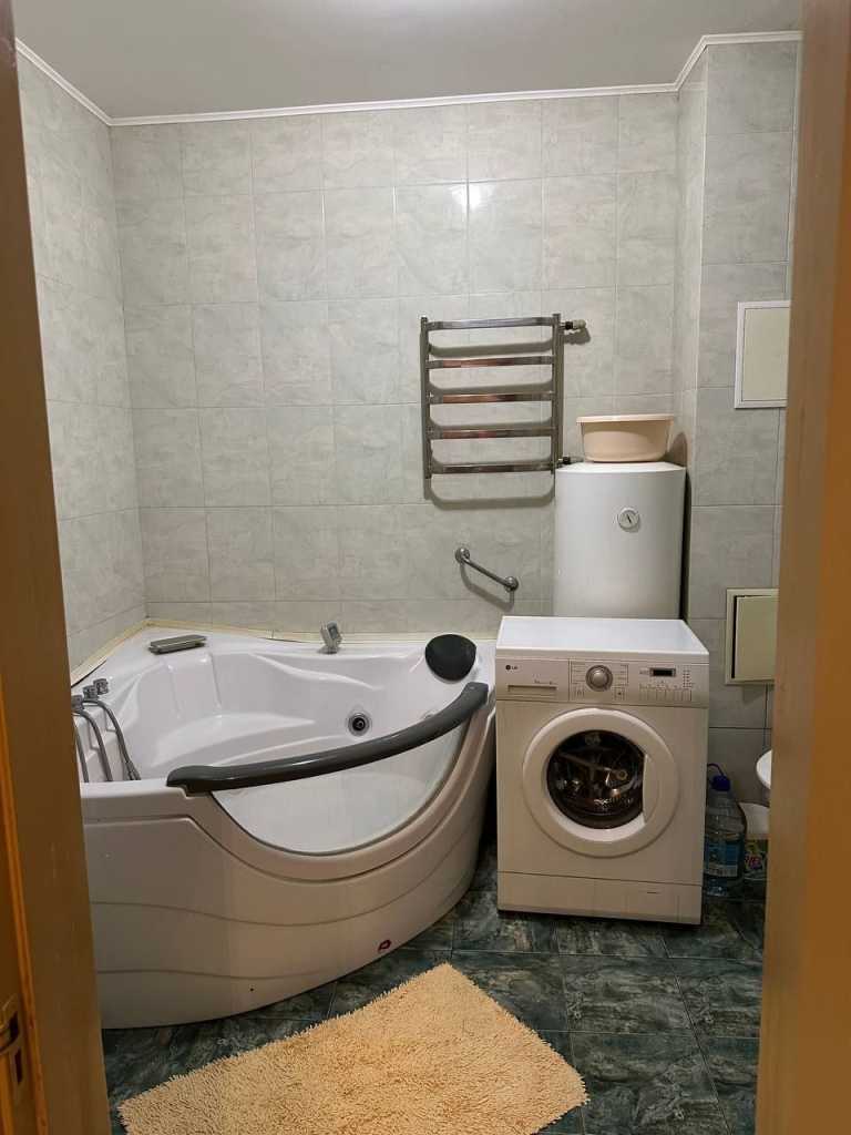 Оренда 1-кімнатної квартири 42 м², Святопокровська