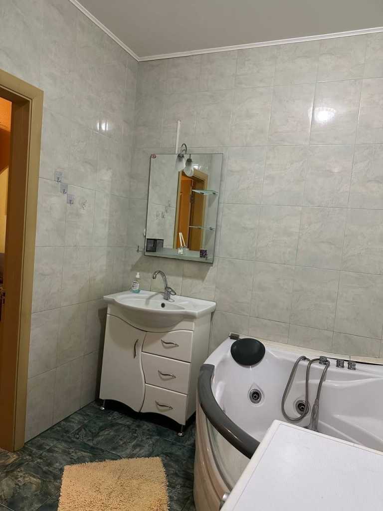 Оренда 1-кімнатної квартири 42 м², Святопокровська