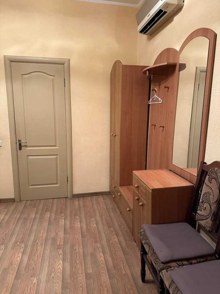 Оренда 1-кімнатної квартири 42 м², Святопокровська