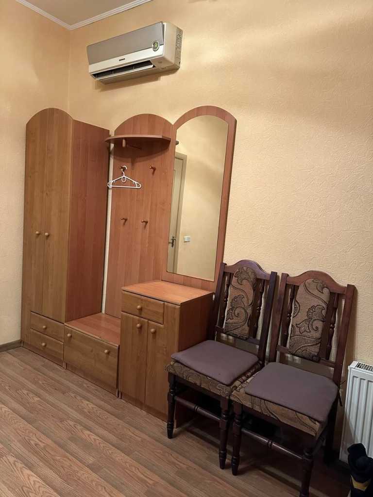 Оренда 1-кімнатної квартири 42 м², Святопокровська