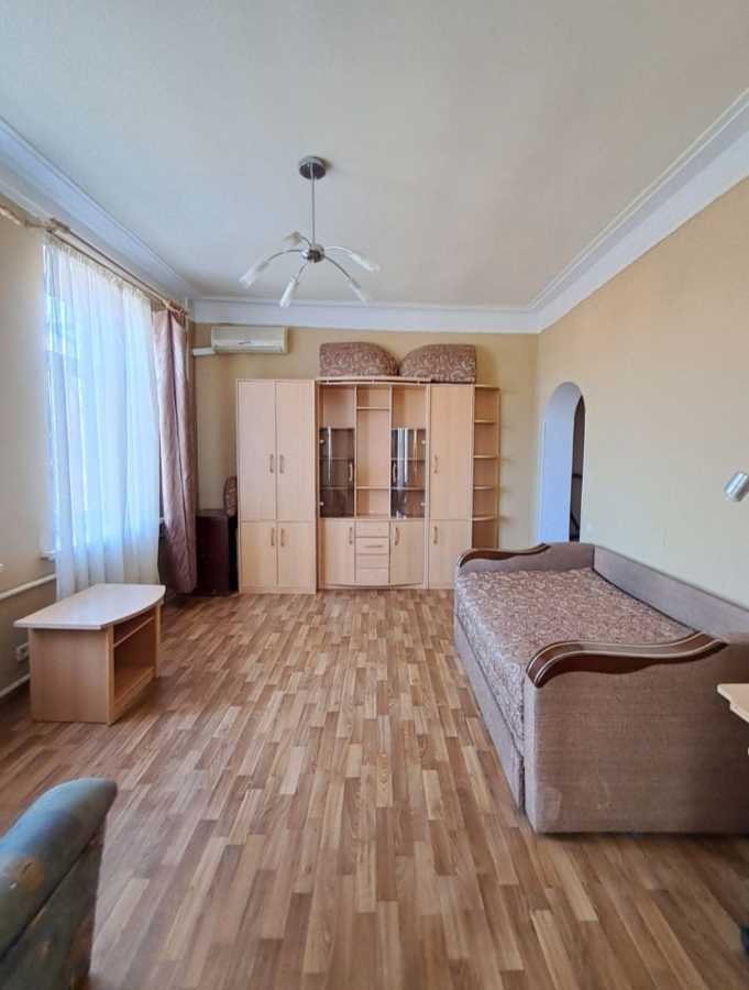 Продажа 2-комнатной квартиры 50 м², Декабристов ул.
