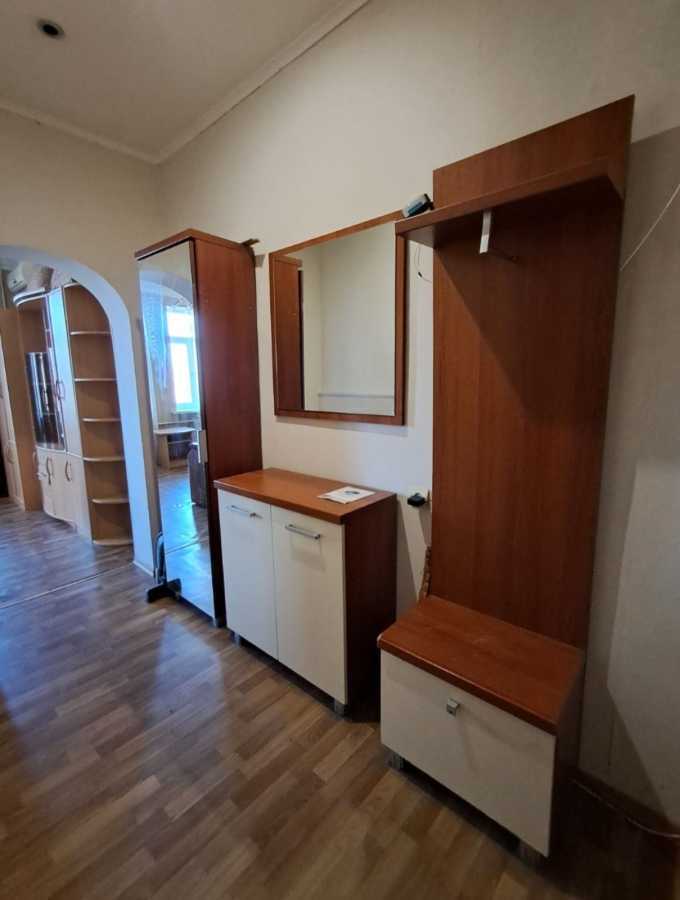 Продажа 2-комнатной квартиры 50 м², Декабристов ул.