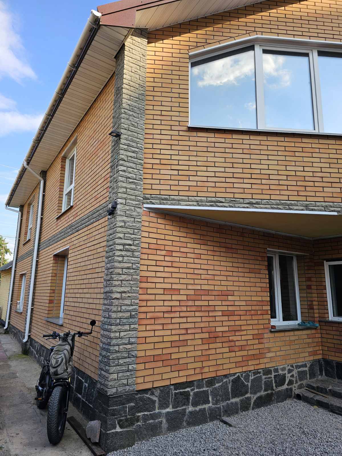 Продаж будинку 200 м², 14-го Жовтня пров.