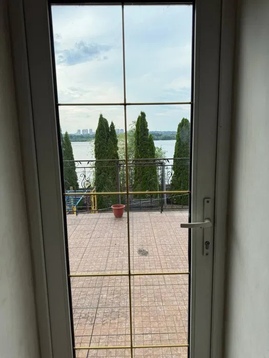 Аренда дома 750 м², 105-я Садовая ул.