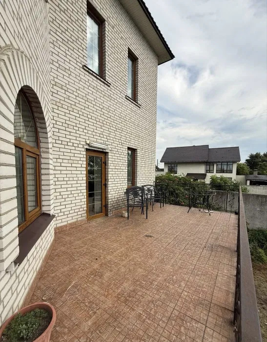 Аренда дома 750 м², 105-я Садовая ул.